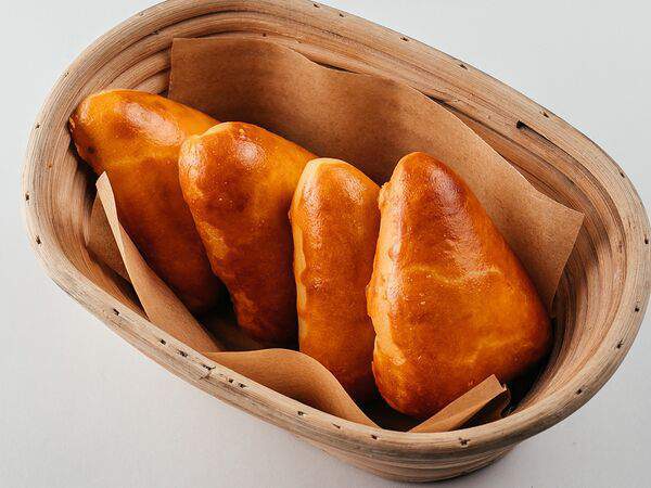 Магадан - Пирожок с тунцом и яйцом