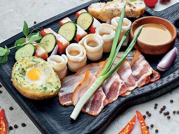 Бумбараш - Ассорти из трех видов сала