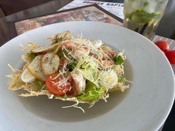 Tapadera - Цезарь с креветками