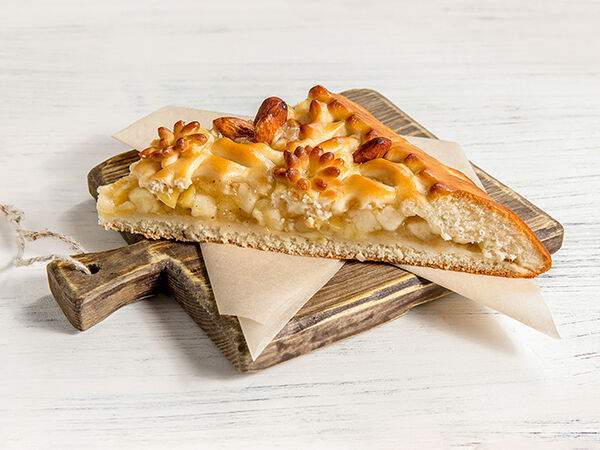 Пироговый Дворик - Пирог с яблоком, корицей и миндалем