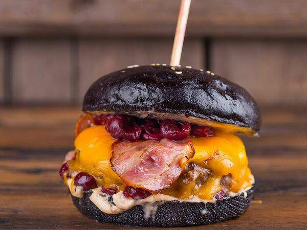 Краснодарский парень - Бургер Биф-черри