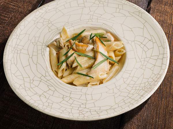 Шоколад - Пенне с курицей и грибами