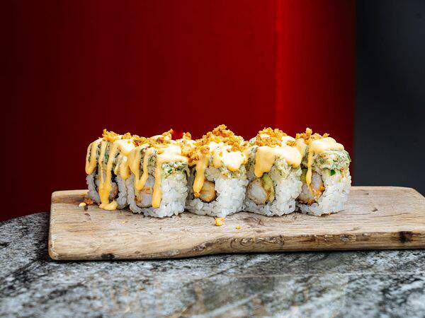 Ronny - Креветка темпура с манго соусом и кранч луком