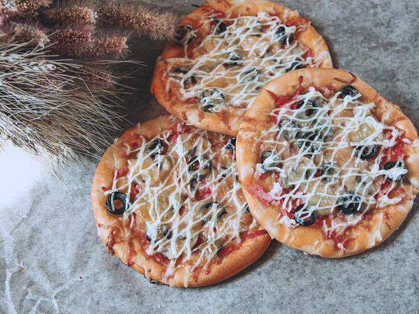 Пироговский - Сет из мини пицц с колбасой