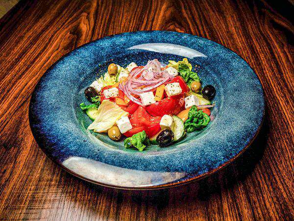 Пармеzан - Салат Греческий