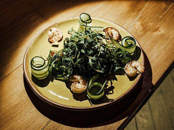 Кран Диван - Салат с королевскими креветками