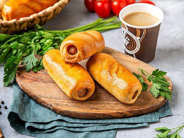 Пекарня Сдобное место Рахманинова 34 - Сосиска в тесте