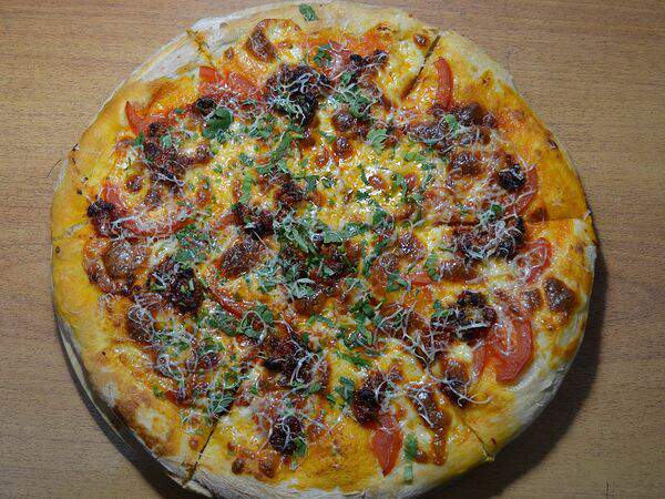 Вдали от жен - Пицца Болоньезе