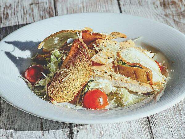 Гофманъ - Салат Цезарь