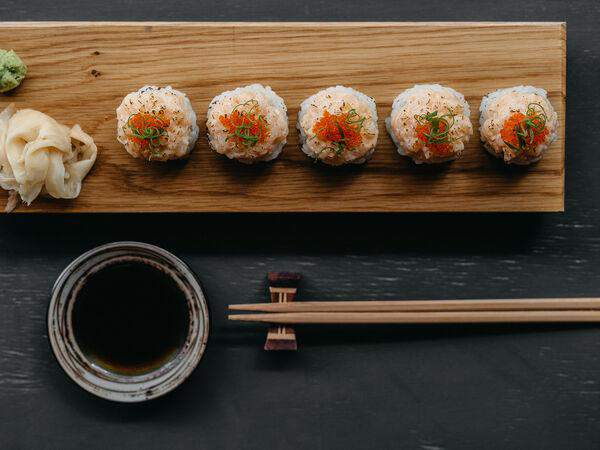 Shiba - Ролл Обожжённый гребешок