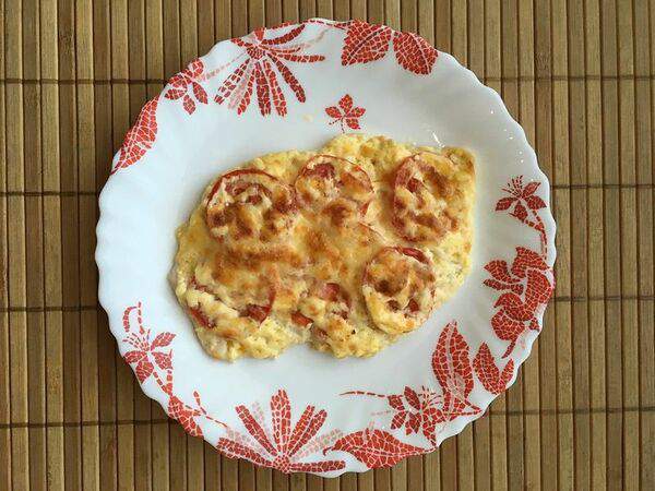 Кафе Мария - Куриная грудка, запеченная с помидорами
