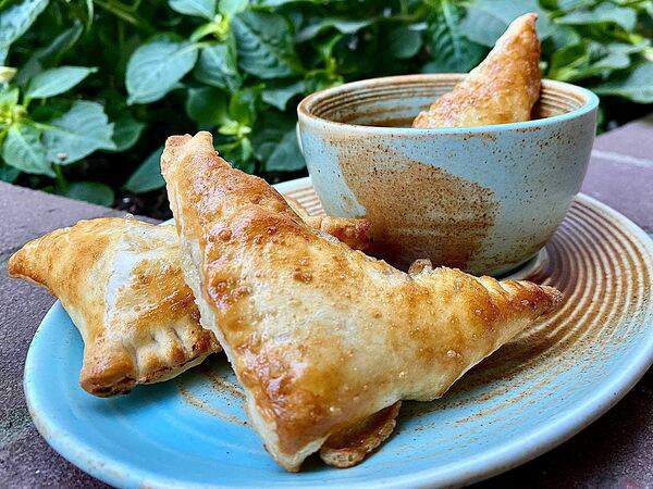 Barcarola - Пирожки с сыром и зеленью