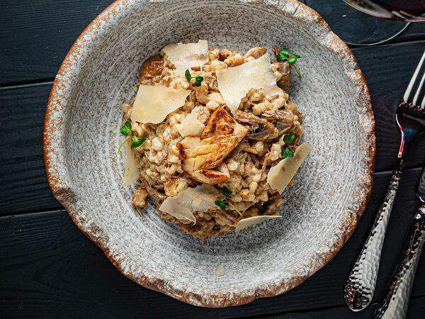 Гости рестопаб - Перловая каша с боровиками