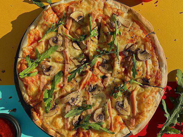 Kamareka - Пицца Ветчина и грибы