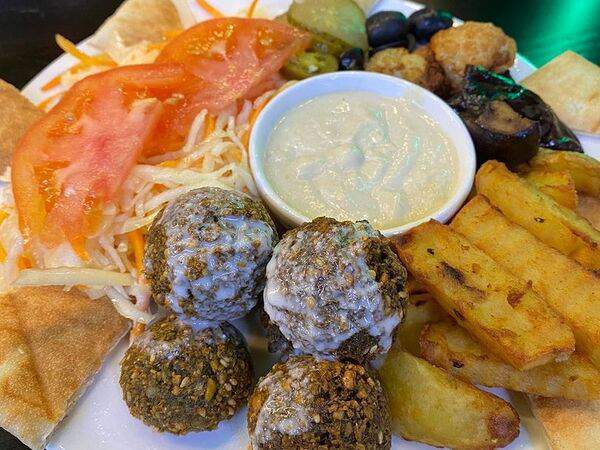 Go Vegan - Фалафель на тарелке