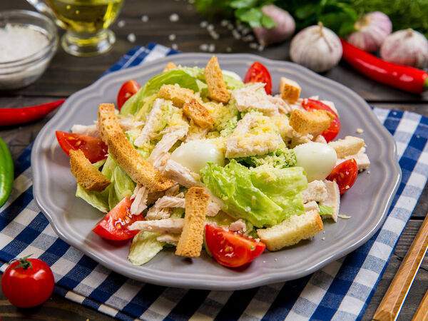 Шашлык Hits - Салат Цезарь с курицей