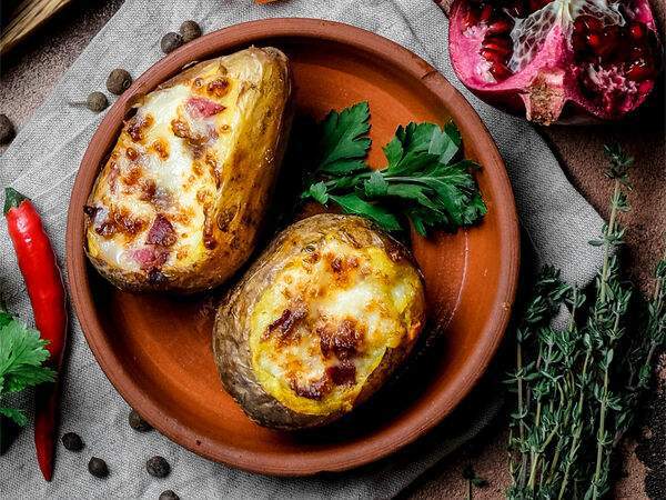 Бакладжан - Картофель, фаршированный сыром и бастурмой