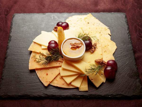 Аура - Сырное ассорти