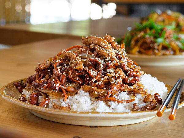 Chinchin - Рис Пад-тай с курицей