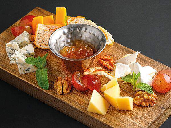 Ketch Up - Сырная тарелка