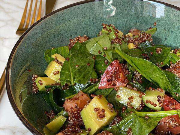 Mogu - Салат с киноа