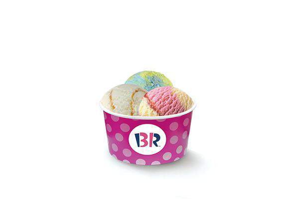 Баскин Роббинс, мороженое - Три шарика мороженого в стаканчике