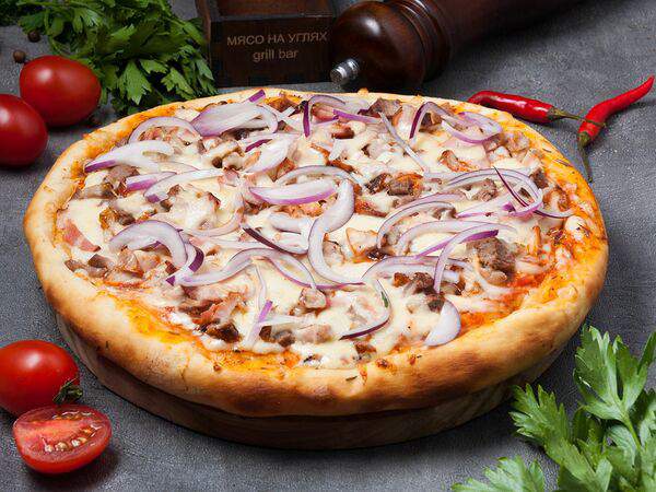 Мясо на углях - Пицца Фирменная
