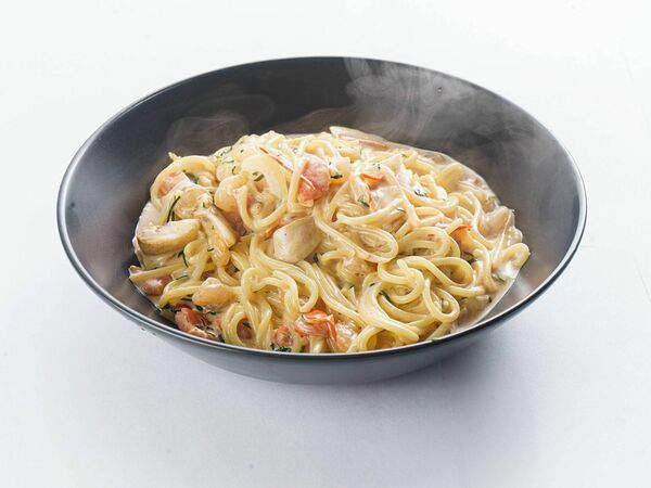 Мастер ланч - Паста с креветками в сливочно-чесночном соусе