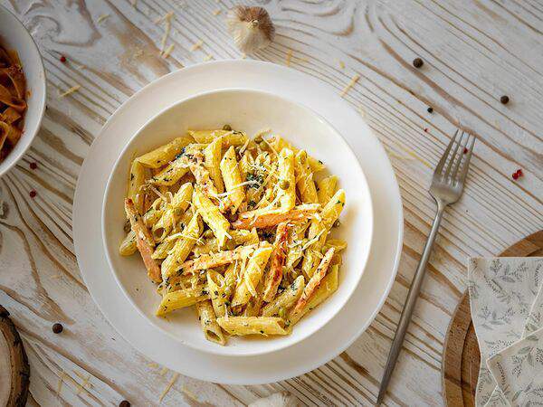 Маринад - Пенне с курицей и зеленым горошком