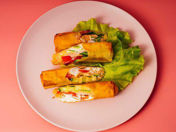 Sushibamz & Pizza - Спринг-Ролл с лососем