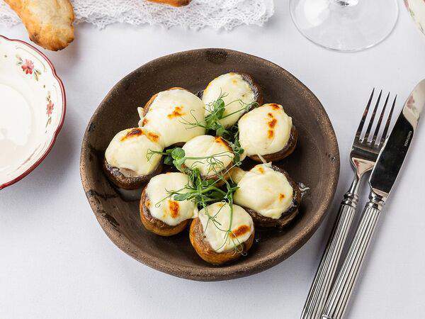 Грузинка - Шампиньоны, обжаренные с сыром сулугуни