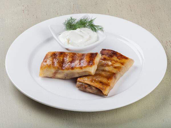 Черная Кошка - Блинчики с сыром, ветчиной и грибами