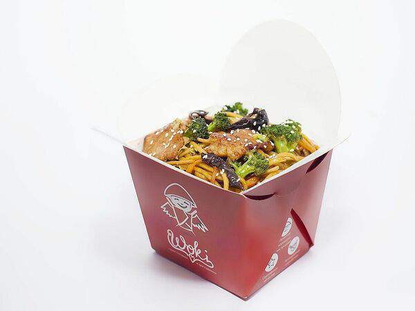 Воки - Вок №3 Яичная лапша со свининой и брокколи в устричном соусе