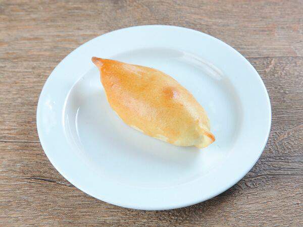 Дюжина - Пирожок с зелёным луком и яйцом