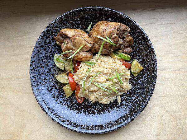 Дафт паб - Бедро цыпленка со сливочным орзо