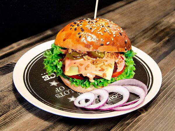 Mad Burger - Бургер с халапеньо