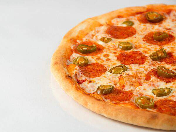 Royalrolls - Пицца Пепперони с халапеньо