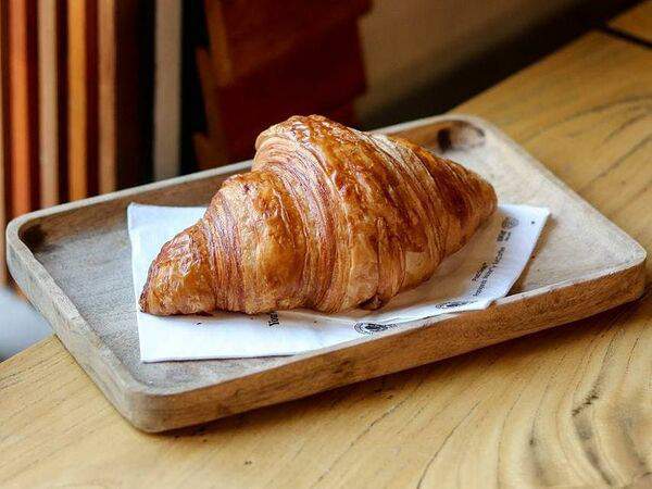 Surf coffee x muses - Круассан сливочный