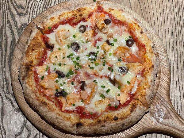 Lyric - Пицца с морепродуктами