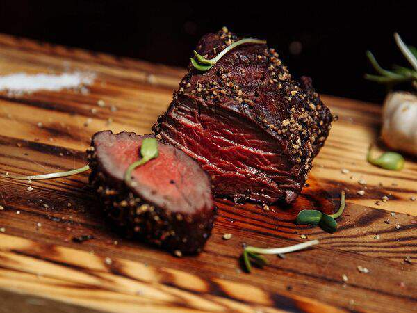 Harat's Irish Pub - Пеппер стейк