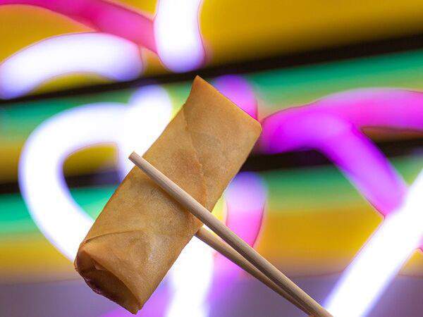 Wo - Спринг-роллы со свининой