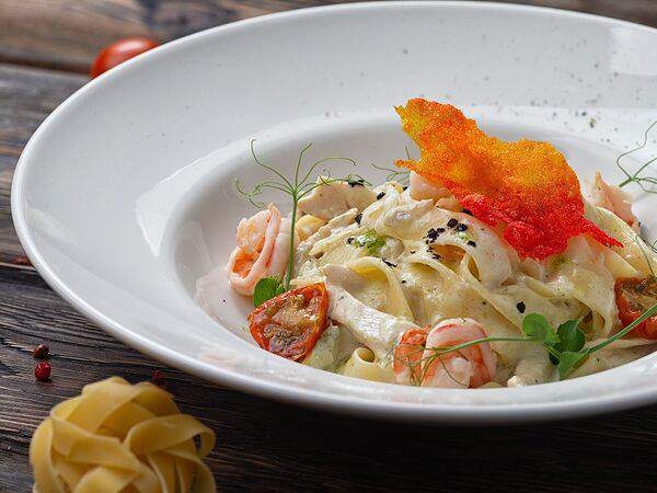 Чемодан - Феттуччине с креветками