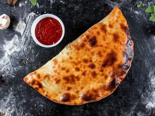 Pizza 32 cm - Кальцоне закрытая пицца