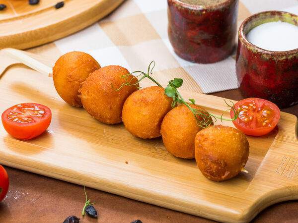 Кафе Отдых - Сырные шарики с соусом ранч