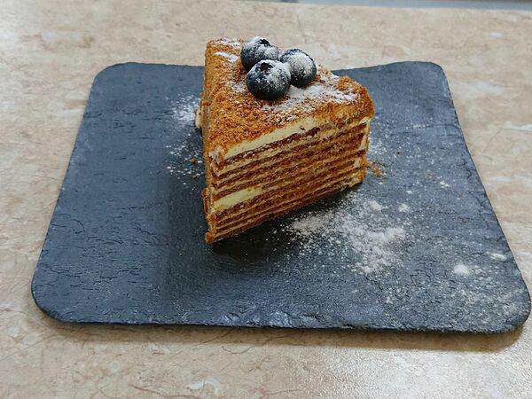 Два пирога - Торт Медовый