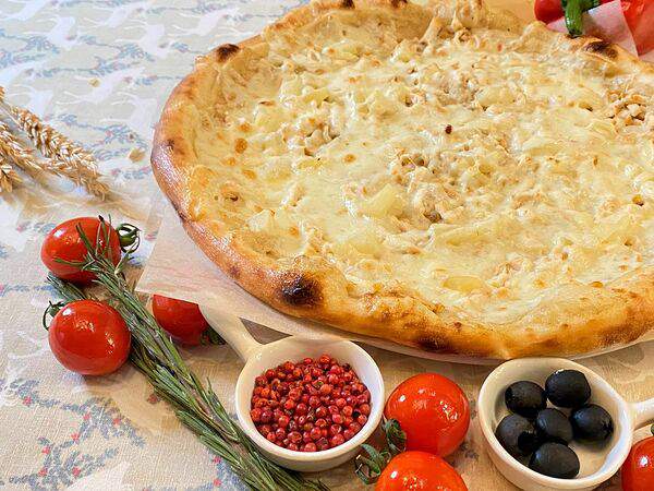 Пиццерия Мука - Пицца с курицей и ананасом