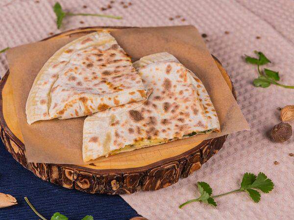 Нино и котэ - Кутабы с картошкой и луком