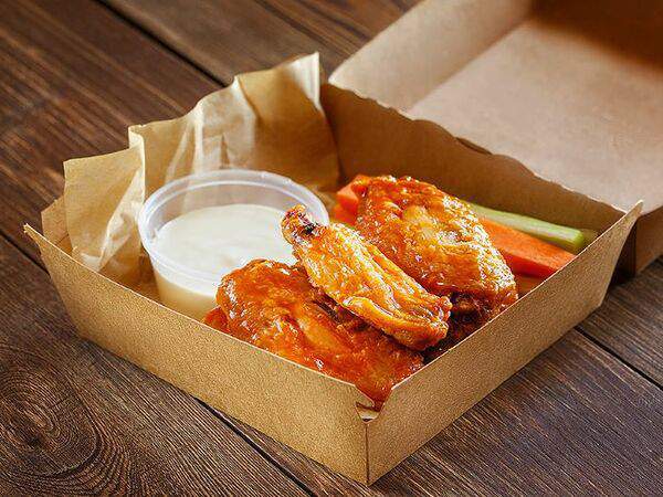 Собака на пене - Крылышки red devil