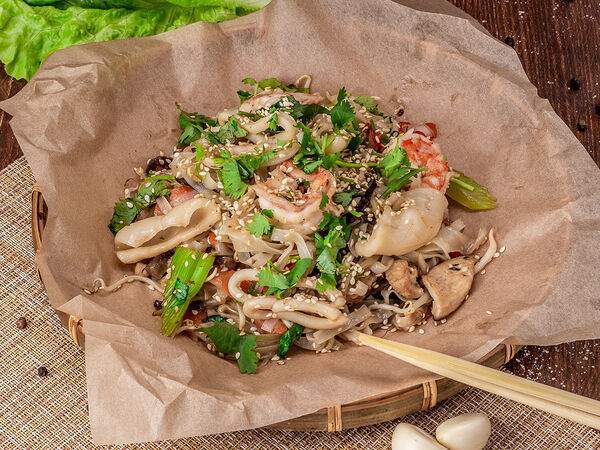 Viet Nam - Вок Рисовая лапша с морепродуктами