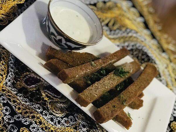 Лагман - Гренки чесночные